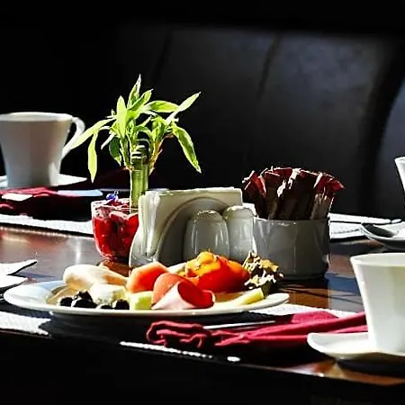 Monec 4* Golbasi (Ankara)